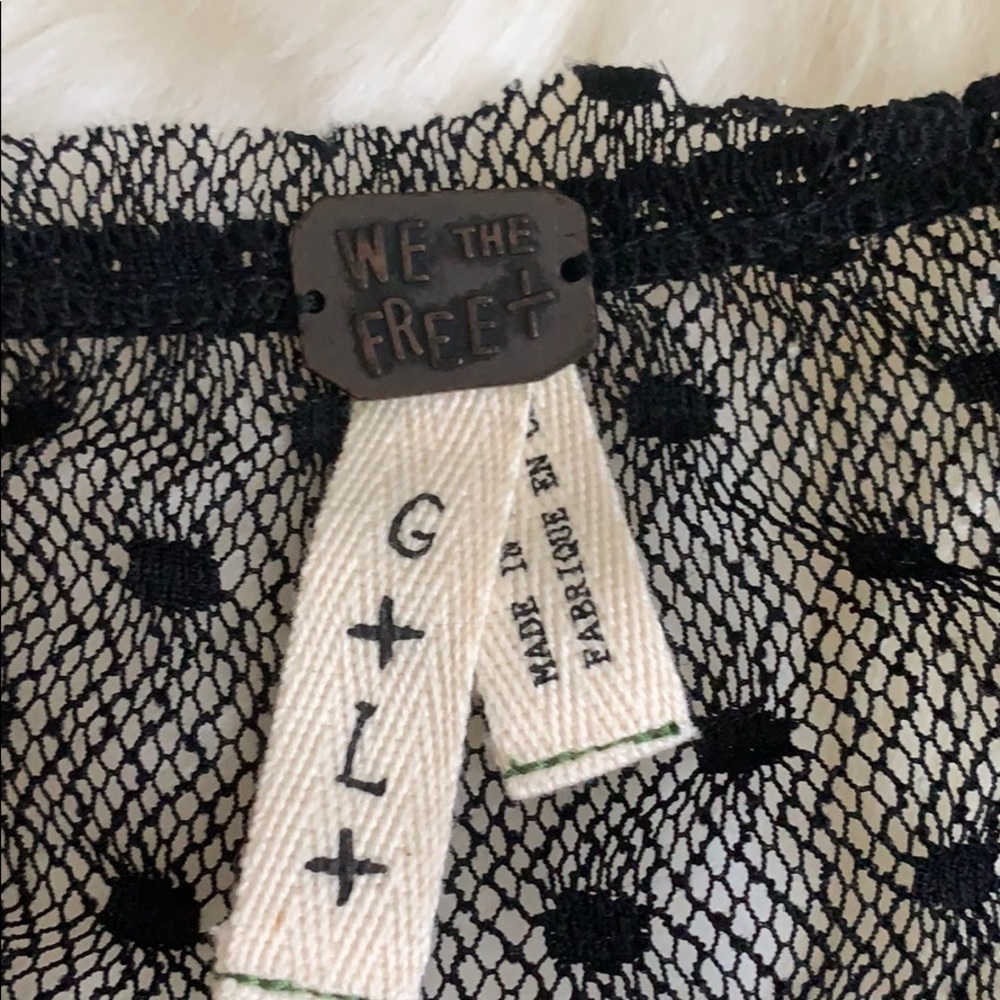Tops - Picture 6 of 6